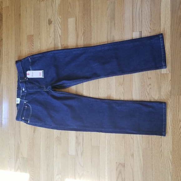 Levi's Other - Levi's 514 Straight. 34x32. Dark Wash.
